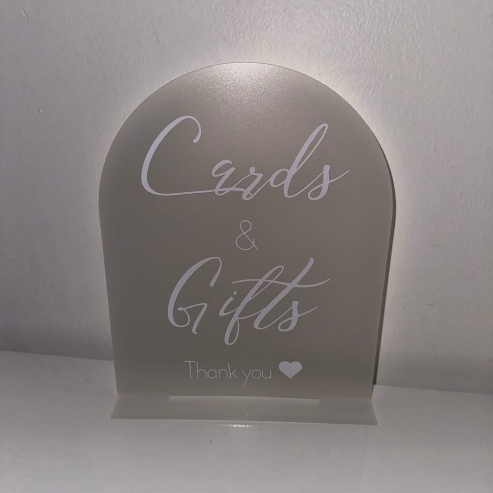Elegant Cards & Gifts Sign